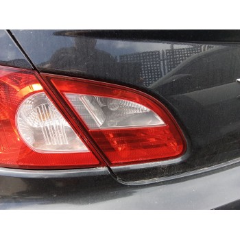 PILOTO TRASERO IZQUIERDO INTERIOR 04389495AF 