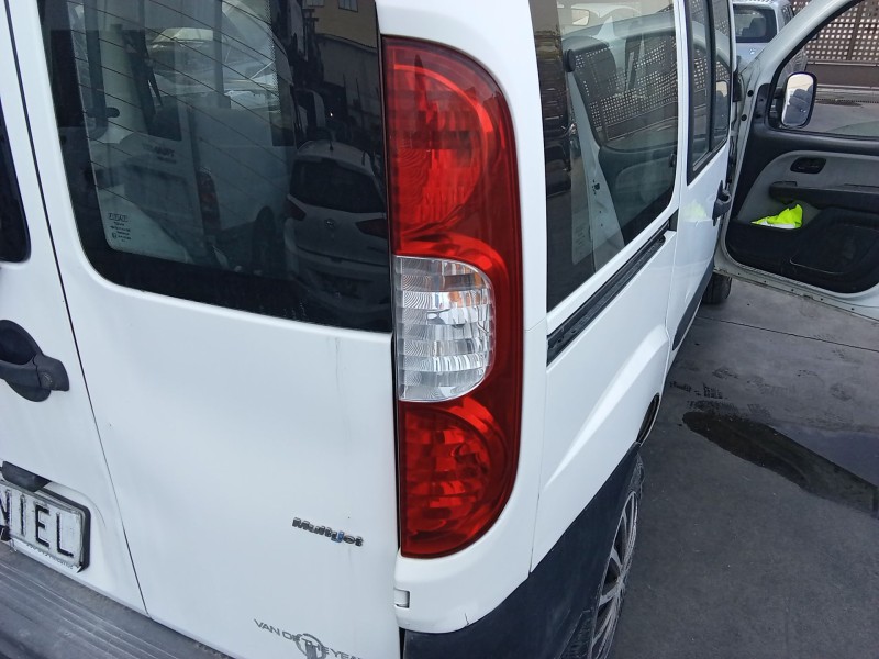 Recambio de piloto trasero derecho para fiat doblo monospace (119_, 223_) 1.3 jtd referencia OEM IAM 0000051735978  