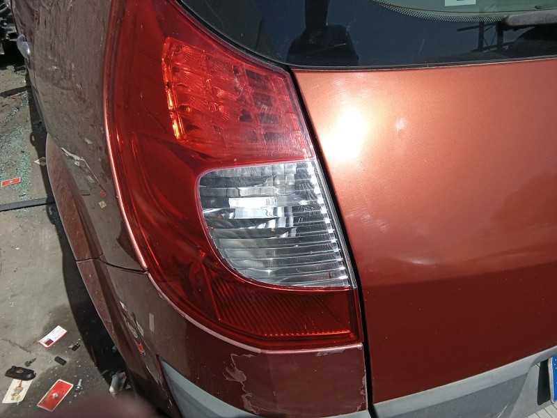 Recambio de piloto trasero izquierdo para renault grand scénic ii (jm0/1_) 1.9 dci (jm14) referencia OEM IAM 8200474328  