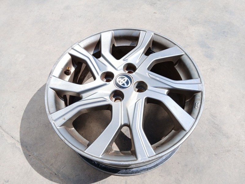 Recambio de llanta para toyota yaris (_p13_) 1.4 d (nlp130_) referencia OEM IAM 426110DC70 X1 16 PULGADAS