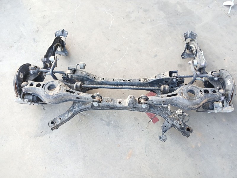 Recambio de puente trasero para lexus ux (_aa1_, _ah1_, _ma1_) 250h (mzah10) referencia OEM IAM 5120676011  