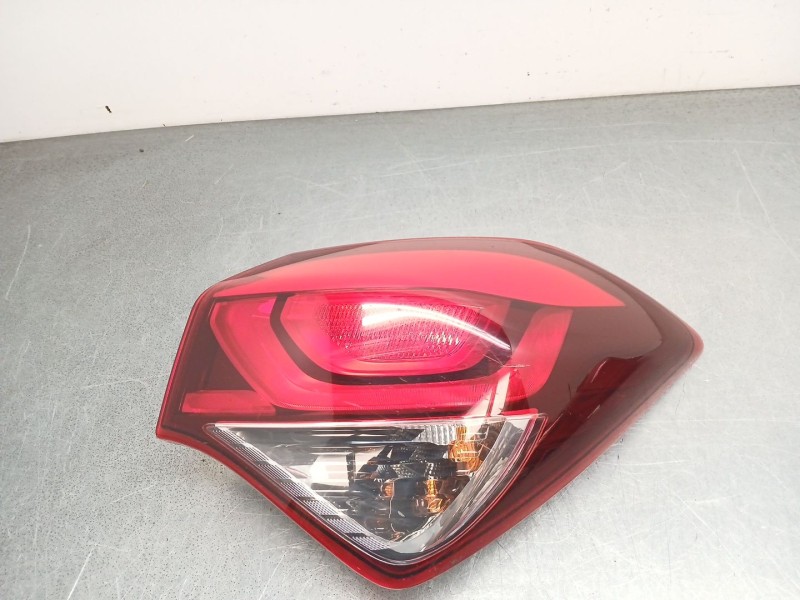 Recambio de piloto trasero derecho para hyundai i20 ii (gb, ib) 1.2 referencia OEM IAM 92402c8000  