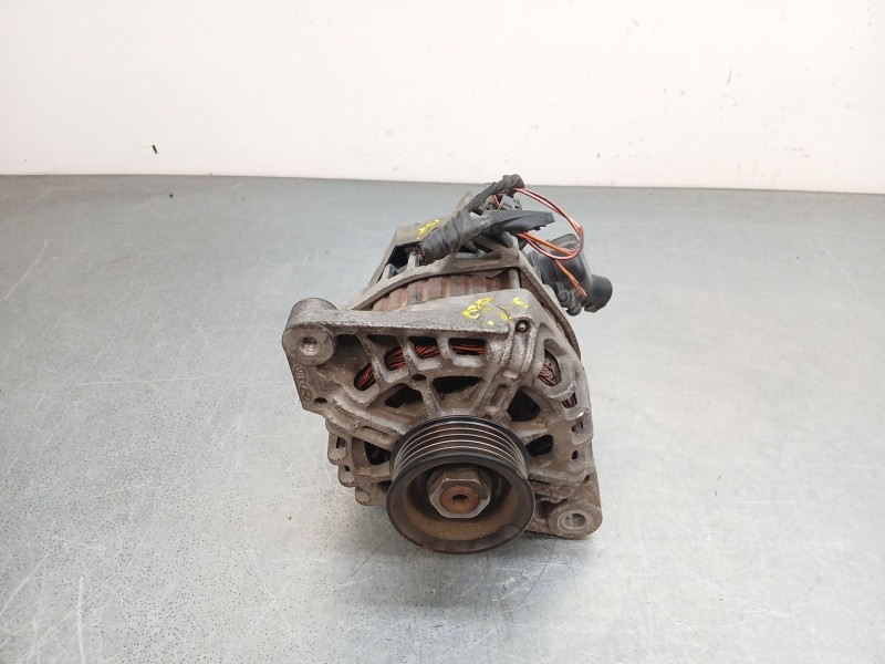 Recambio de alternador para hyundai i20 ii (gb, ib) 1.2 referencia OEM IAM 3730003355  