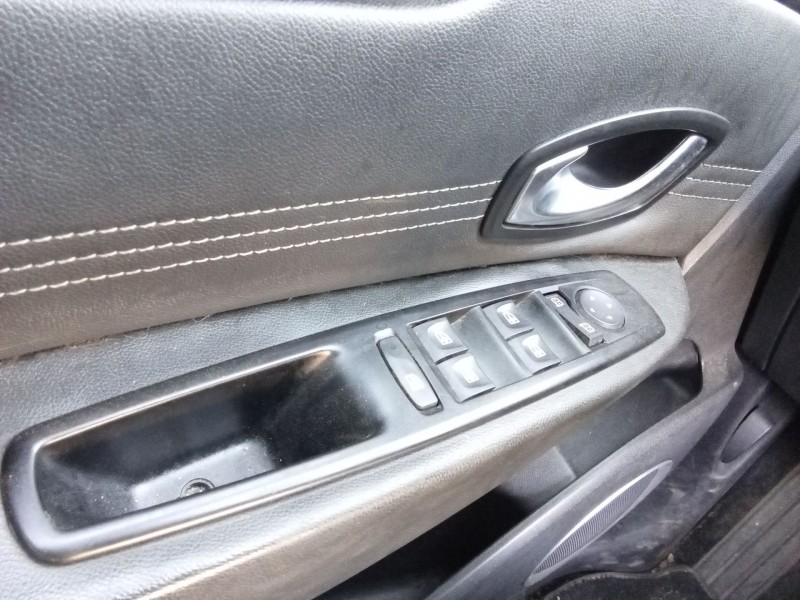 Recambio de mando elevalunas delantero izquierdo para renault scénic iii (jz0/1_) 1.5 dci referencia OEM IAM 809610017R  