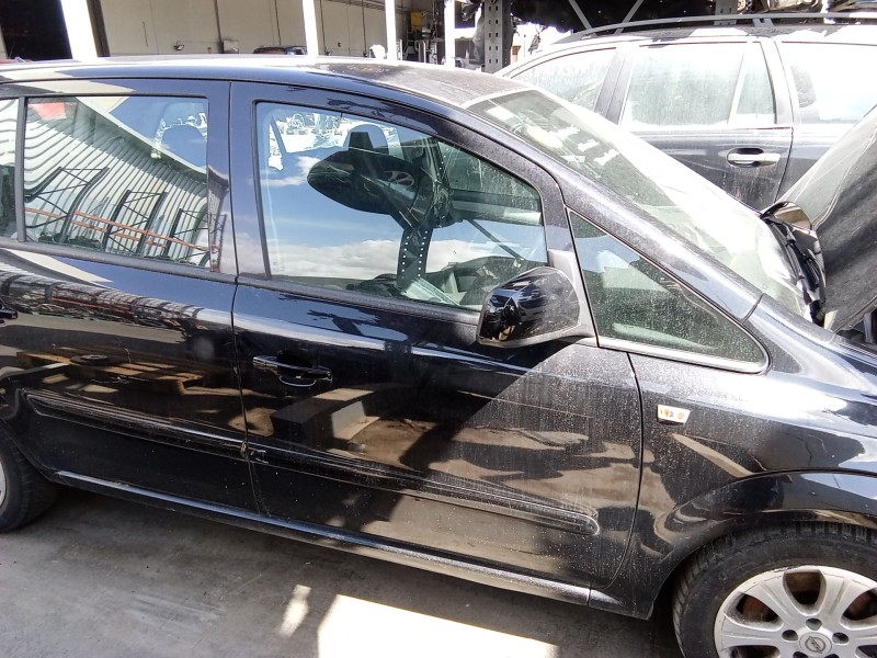 Recambio de puerta delantera derecha para opel zafira / zafira family b (a05) 1.7 cdti (m75) referencia OEM IAM 13203014  