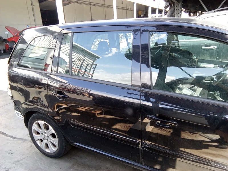 Recambio de puerta trasera derecha para opel zafira / zafira family b (a05) 1.7 cdti (m75) referencia OEM IAM 13203016  