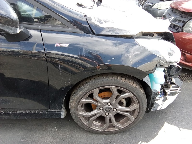 Recambio de aleta delantera derecha para ford fiesta vii (hj, hf) 1.0 ecoboost referencia OEM IAM 2400942  