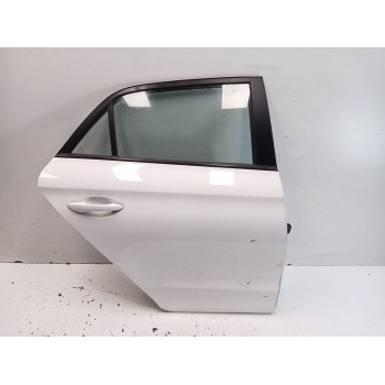 PUERTA TRASERA DERECHA 77004C8000 
