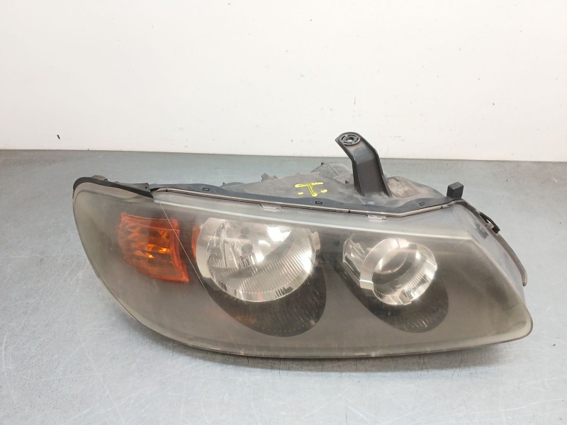 Recambio de faro derecho para nissan almera ii hatchback (n16) 1.5 referencia OEM IAM 26010BN703  