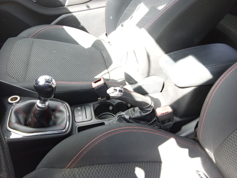 Recambio de apoyabrazos central para ford fiesta vii (hj, hf) 1.0 ecoboost referencia OEM IAM   