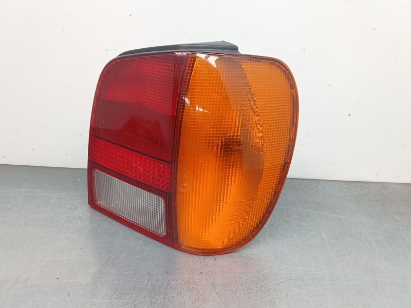 Recambio de piloto trasero derecho para volkswagen polo iii (6n1) 100 1.4 16v referencia OEM IAM 6N0945096  