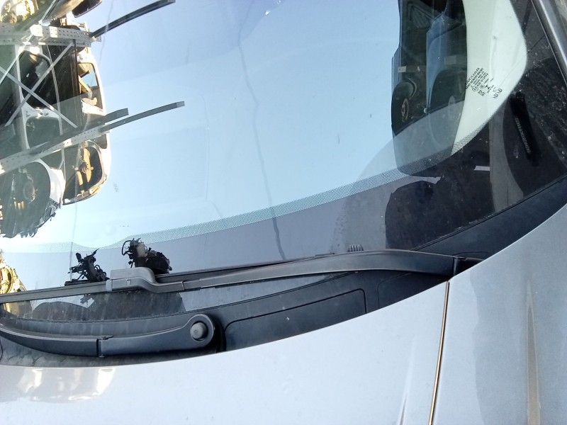 Recambio de brazo limpia delantero izquierdo para jaguar i-pace (x590) ev400 awd referencia OEM IAM J9D1006  