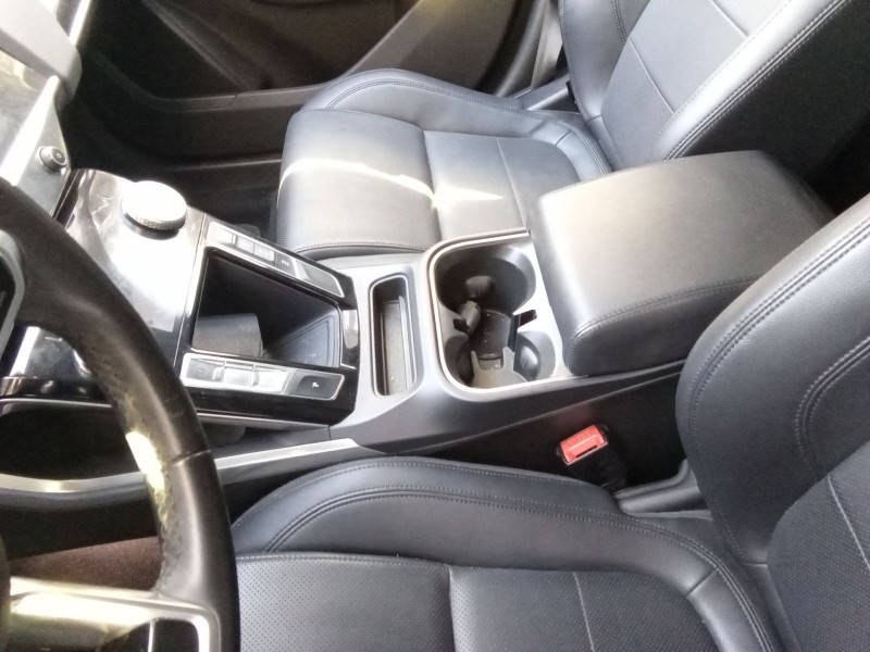 Recambio de apoyabrazos central para jaguar i-pace (x590) ev400 awd referencia OEM IAM T4K9973LKP  