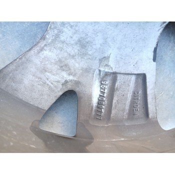 Recambio de llanta para citroën c4 picasso ii 1.2 thp 130 referencia OEM IAM 9677089777 x1 16 pulgadas