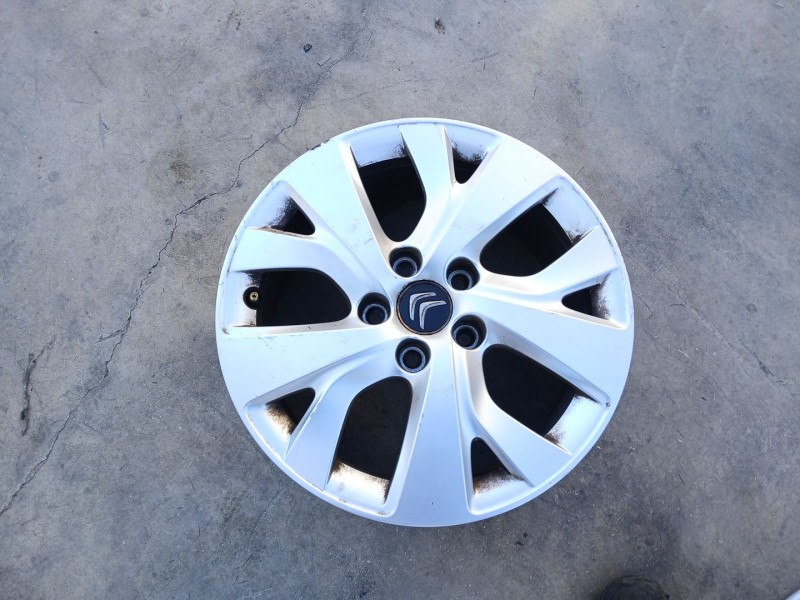 Recambio de llanta para citroën c4 picasso ii 1.2 thp 130 referencia OEM IAM 9677089777 x1 16 pulgadas