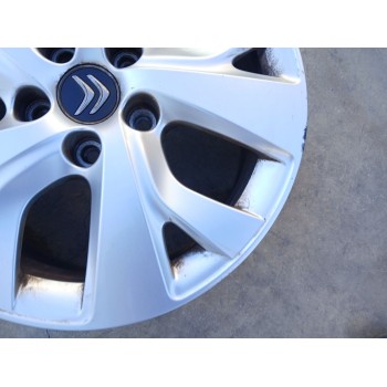Recambio de llanta para citroën c4 picasso ii 1.2 thp 130 referencia OEM IAM 9677089777 x1 16 pulgadas