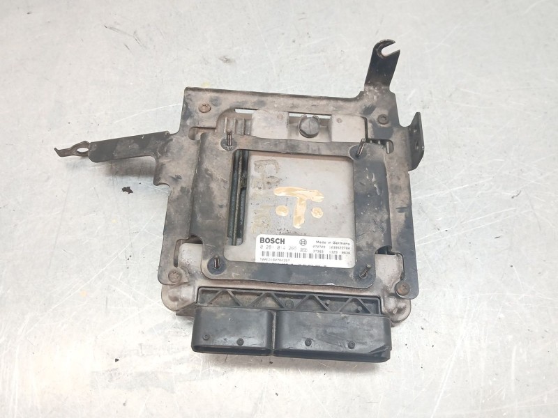 Recambio de centralita motor uce para chrysler sebring (js) 2.0 crd referencia OEM IAM P05033700AF  