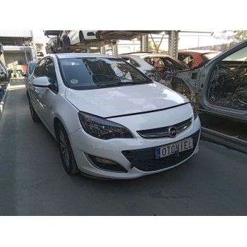 opel astra j (p10) del año 2013