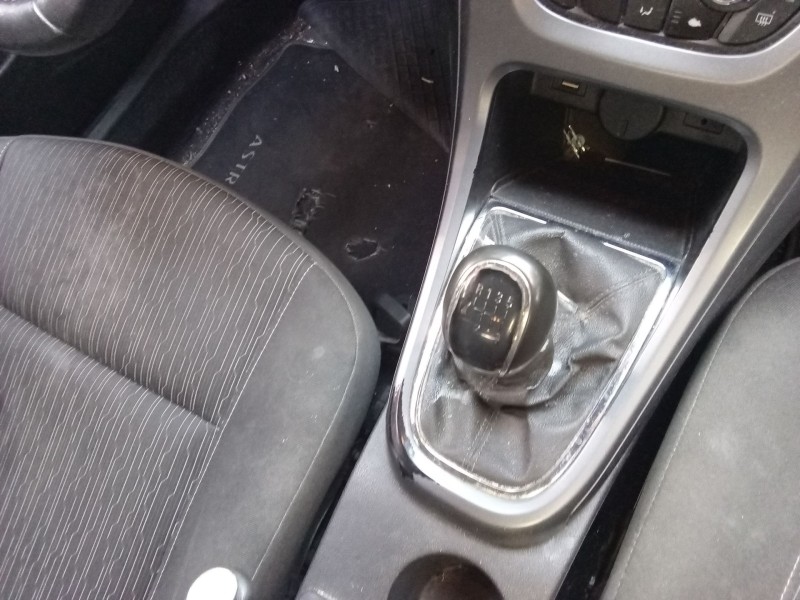Recambio de caja cambios para opel astra j (p10) 1.7 cdti (68) referencia OEM IAM 95520842 / 55584340  