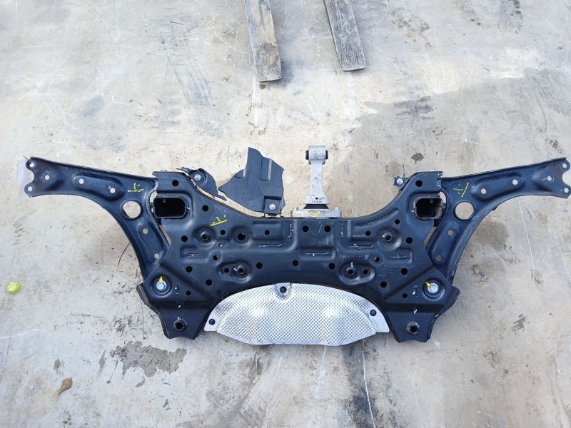 Recambio de puente delantero para kia xceed (cd) 1.4 t-gdi referencia OEM IAM 62400G4AA0  