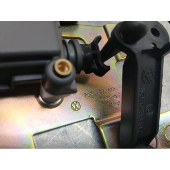 Recambio de cerradura maletero / porton para volkswagen touareg (7la, 7l6, 7l7) 2.5 r5 tdi referencia OEM IAM 7L6827425  