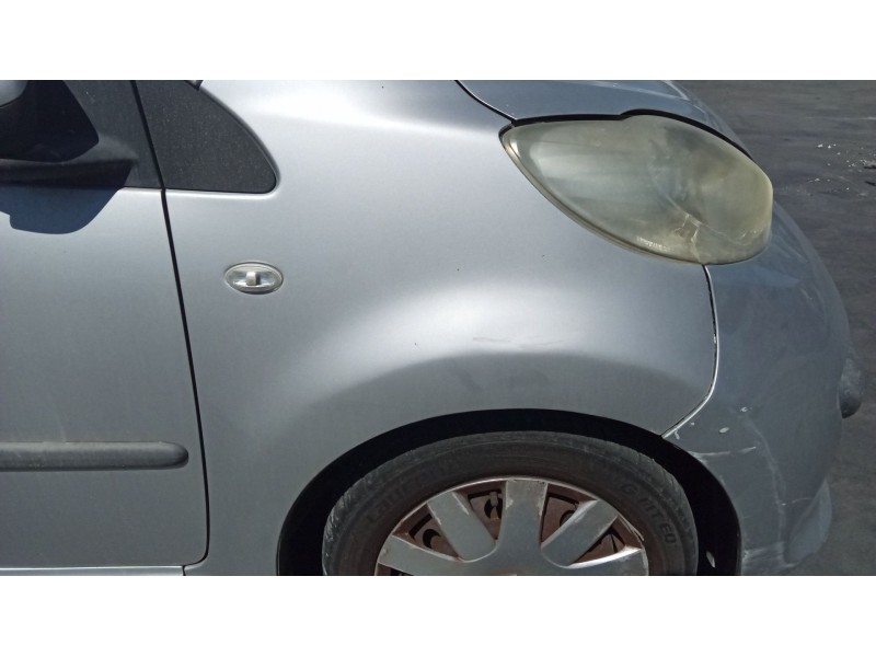 Recambio de aleta delantera derecha para peugeot 107 (pm_, pn_) 1.0 referencia OEM IAM 7841S8  