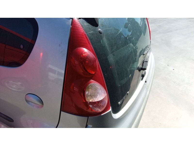 Recambio de piloto trasero izquierdo para peugeot 107 (pm_, pn_) 1.0 referencia OEM IAM 6350X6  
