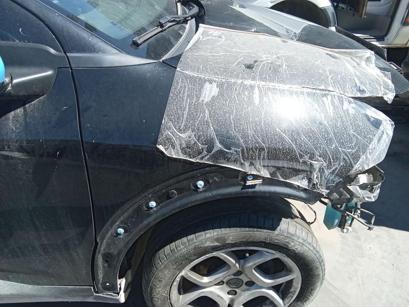 Recambio de aleta delantera derecha para citroën c4 cactus 1.2 thp 110 referencia OEM IAM 9822716880  