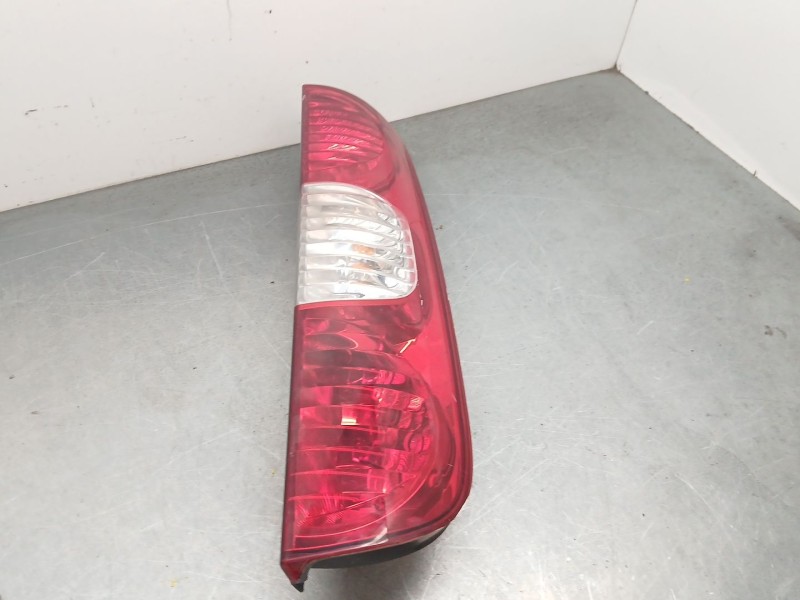 Recambio de piloto trasero derecho para fiat doblo monospace (119_, 223_) 1.3 jtd referencia OEM IAM 51755144  