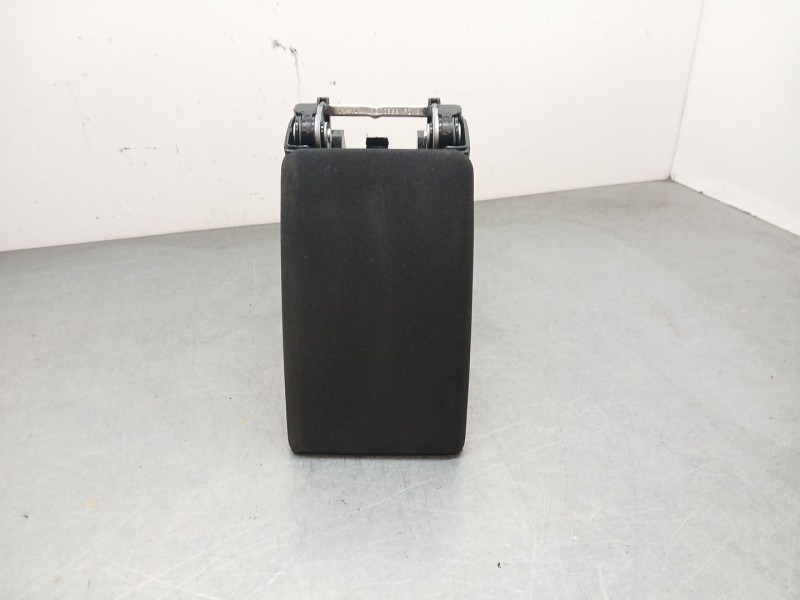 Recambio de apoyabrazos central para seat arona (kj7, kjp) 1.0 tsi referencia OEM IAM 6F0864207AH  