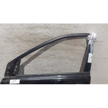 Recambio de puerta delantera izquierda para ssangyong actyon 200 xdi referencia OEM IAM 6201109100 SIN ACCESORIOS NEGRA