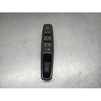MANDO ELEVALUNAS DELANTERO IZQUIERDO 809610017R 