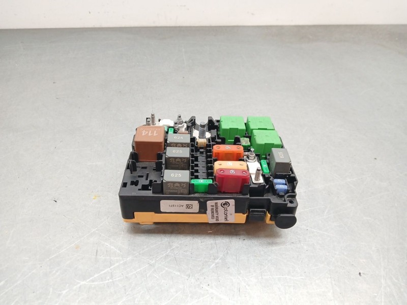 Recambio de caja reles / fusibles para peugeot expert furgoneta (v_) 1.5 bluehdi 100 referencia OEM IAM 9804848180  