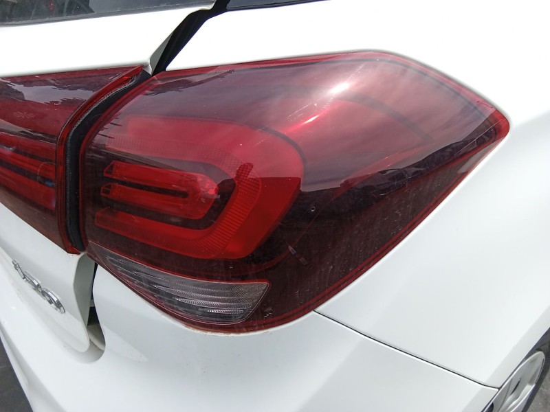 Recambio de piloto trasero derecho para hyundai i20 ii (gb, ib) 1.2 referencia OEM IAM 92402C8000  
