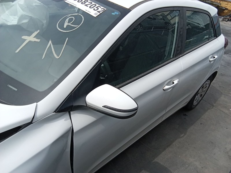 Recambio de puerta delantera izquierda para hyundai i20 ii (gb, ib) 1.2 referencia OEM IAM 76003C8000  