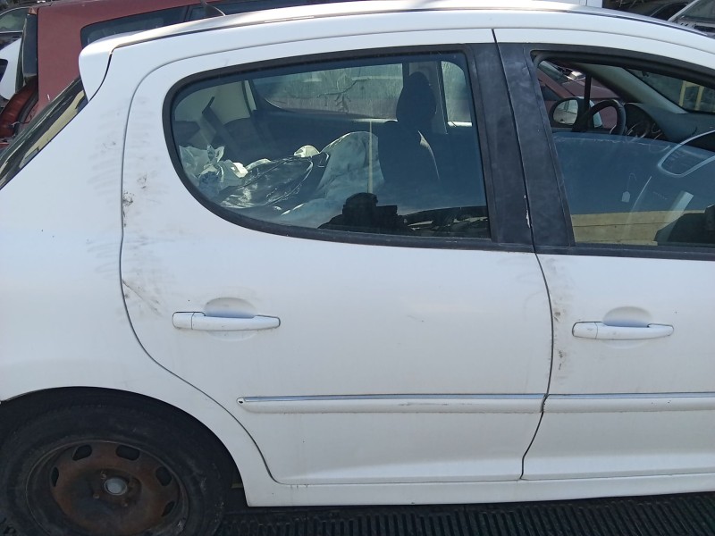 Recambio de puerta trasera derecha para peugeot 207/207+ (wa_, wc_) 1.4 hdi referencia OEM IAM 9008S6  