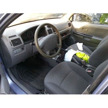 kia rio i hatchback (dc) del año 2000