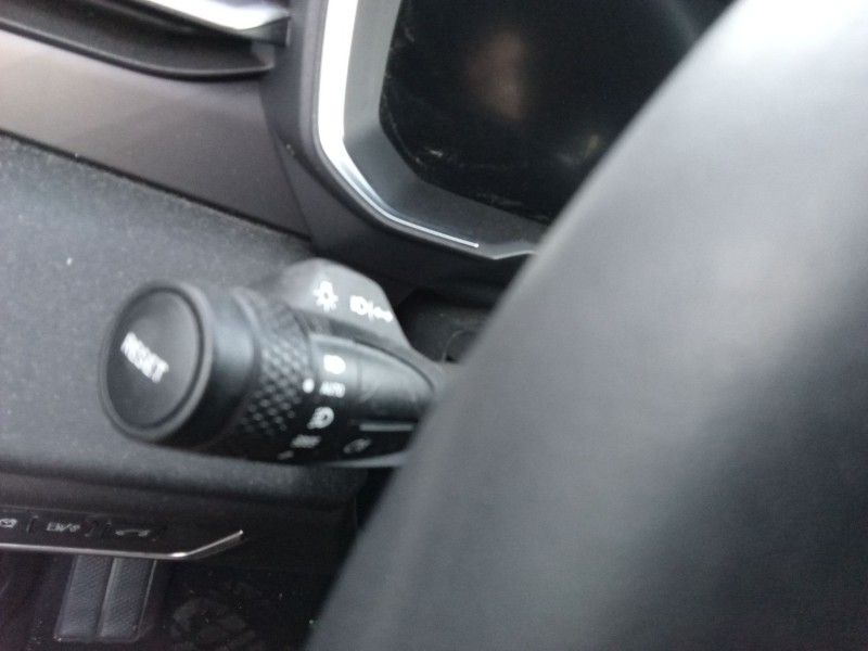 Recambio de mando luces para lynk & co 01 phev referencia OEM IAM   