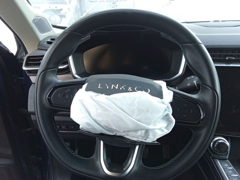 Recambio de volante para lynk & co 01 phev referencia OEM IAM   