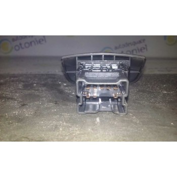 Recambio de warning para nissan primera berlina (p12) line up referencia OEM IAM   