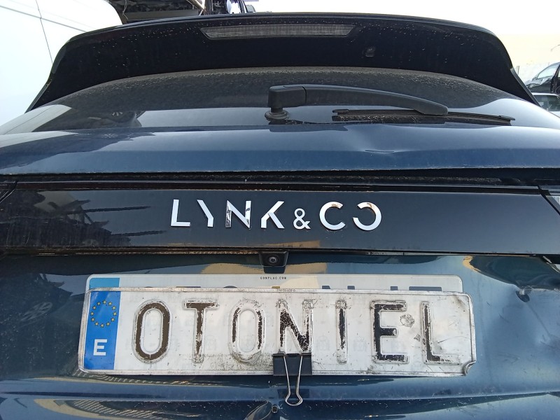 Recambio de piloto trasero central para lynk & co 01 phev referencia OEM IAM   