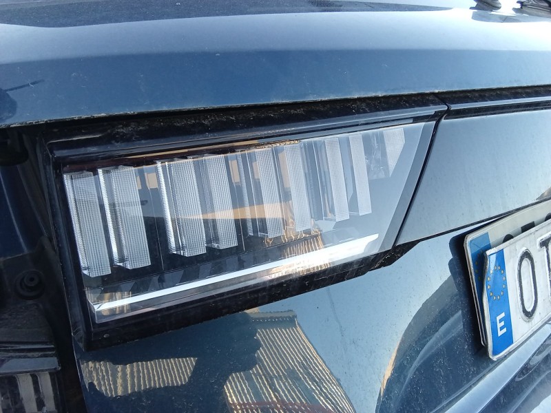 Recambio de piloto trasero izquierdo interior para lynk & co 01 phev referencia OEM IAM   