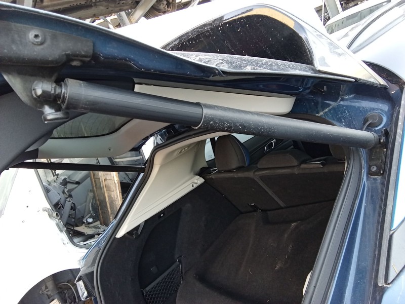 Recambio de amortiguador porton trasero derecho para lynk & co 01 phev referencia OEM IAM 8891181673  