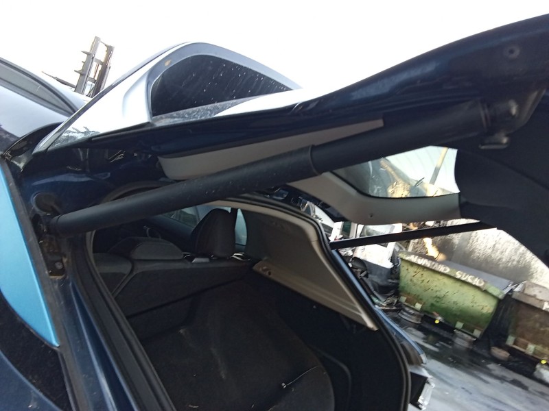 Recambio de amortiguador porton trasero izquierdo para lynk & co 01 phev referencia OEM IAM 8891181673  