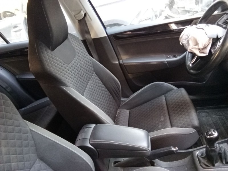 Recambio de asiento delantero izquierdo para skoda rapid spaceback (nh1) 1.4 tdi referencia OEM IAM   
