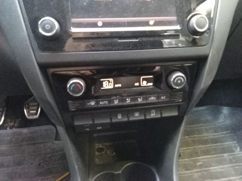 Recambio de mando calefaccion / aire acondicionado para skoda rapid spaceback (nh1) 1.4 tdi referencia OEM IAM   