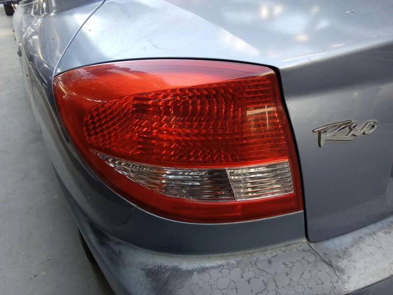 Recambio de piloto trasero izquierdo para kia rio i hatchback (dc) 1.3 referencia OEM IAM   