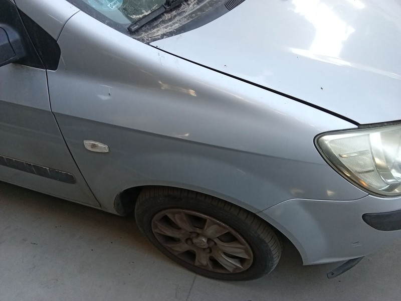 Recambio de aleta delantera derecha para hyundai getz (tb) 1.1 referencia OEM IAM 663210B750  