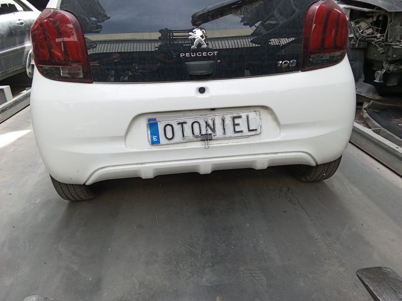 Recambio de paragolpes trasero para peugeot 108 1.0 vti 72 referencia OEM IAM 1612229580  