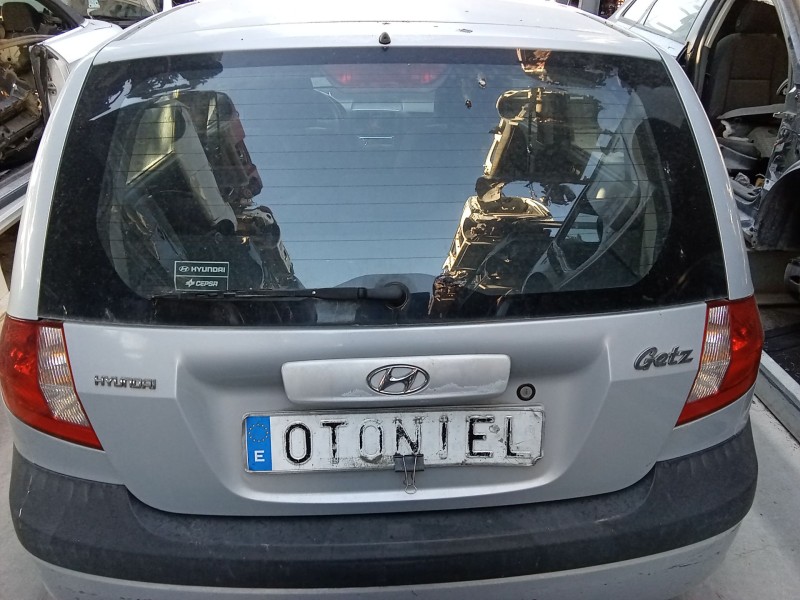 Recambio de porton trasero para hyundai getz (tb) 1.1 referencia OEM IAM 737001C210  